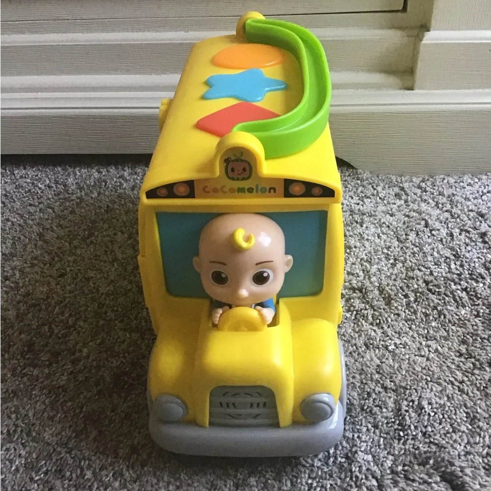 CoComelon musical learning bus, number and letter recognition, phonetics